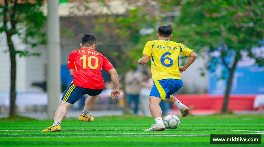 坚韧不拔，夺取荣耀！